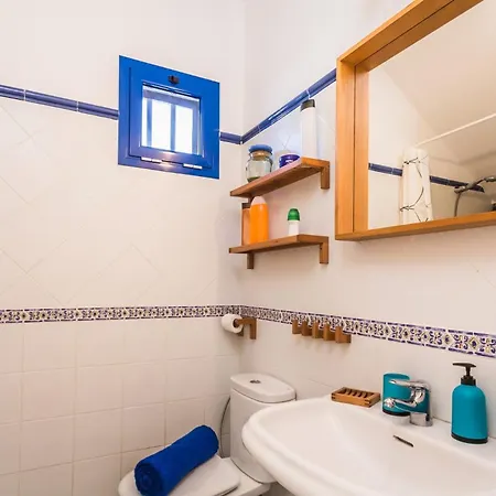 Awesome Puerto Del Carmen - 3 Bedrooms - Holanda Grande - Short Walk To - Pool Table Puerto del Carmen (Lanzarote)