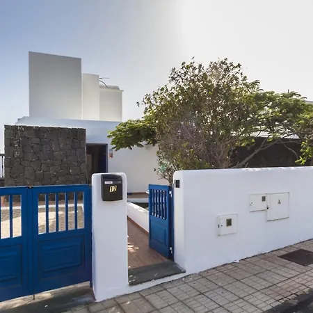 Awesome Puerto Del Carmen - 3 Bedrooms - Holanda Grande - Short Walk To - Pool Table